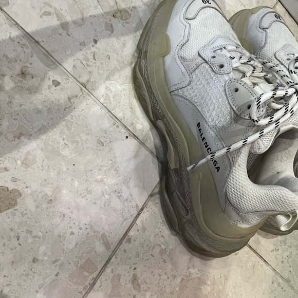 Balenciaga shoes - Picture 5 of 6